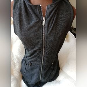 Women's Cable and Gage vest s/m